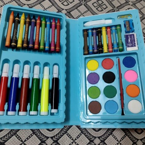 Color Set Crayons